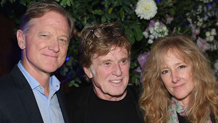 A picture of Shauna Redford with her father and brother.
